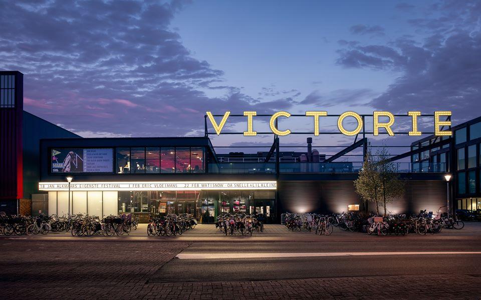 vooraanzicht podium victorie